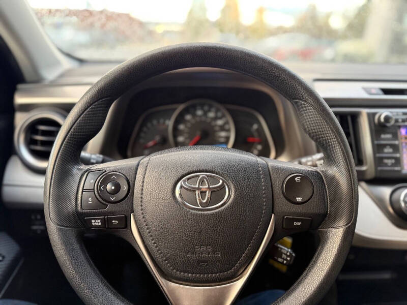 2013 Toyota RAV4 LE