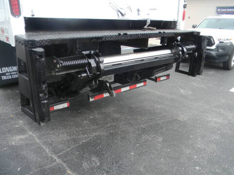 2018 Freightliner M2 106