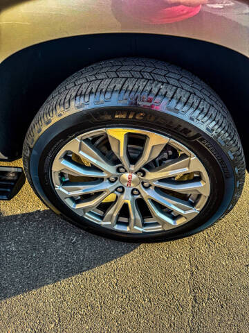 2021 GMC Yukon Denali