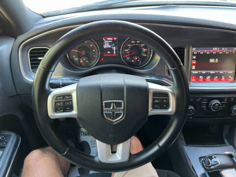 2014 Dodge Charger SXT Plus