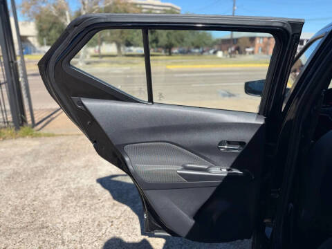 2020 Nissan Kicks SV