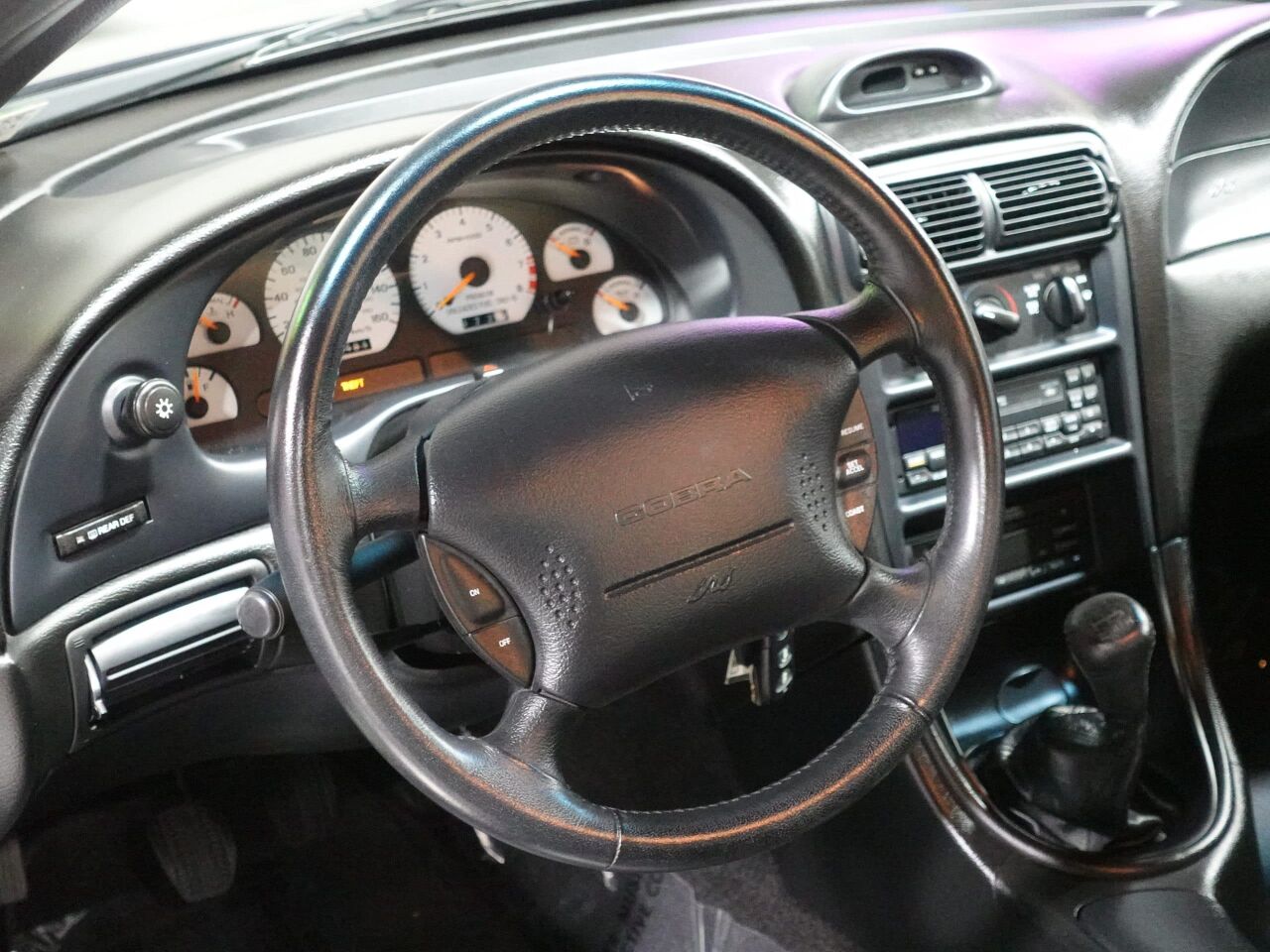 1996 Ford Mustang SVT Cobra 15