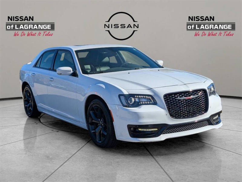 2022 Chrysler 300 S V8