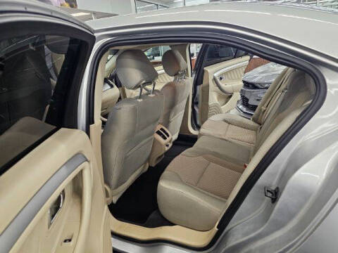 2019 Ford Taurus SEL