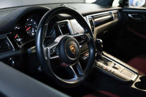 2017 Porsche Macan S