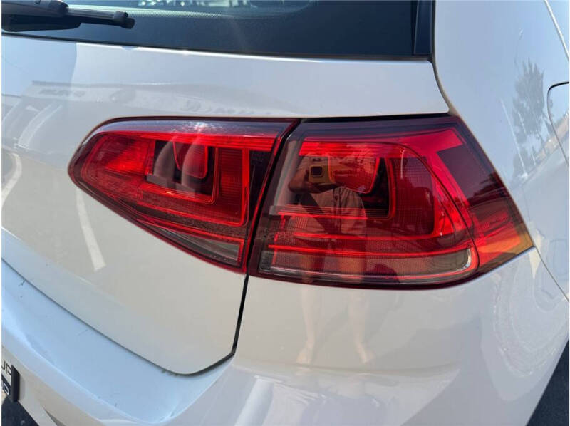 2016 Volkswagen e-Golf SE