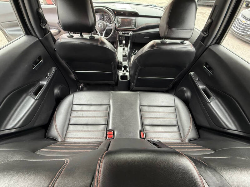 2019 Nissan Kicks SR