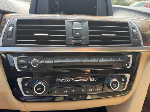 2016 BMW 3 Series 320i