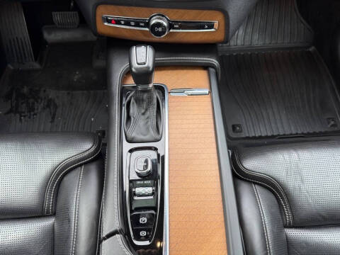 2017 Volvo XC90 T6 Inscription