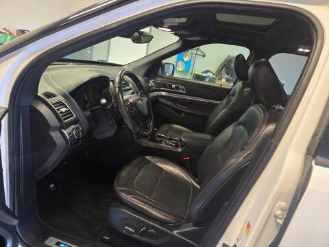 2018 Ford Explorer Sport
