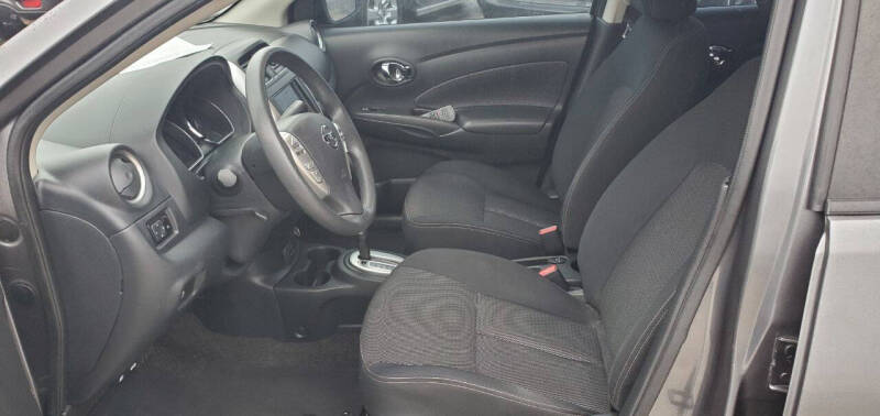 2017 Nissan Versa 1.6 SV