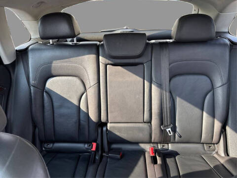 2017 Audi Q5 2.0T quattro Premium Plus