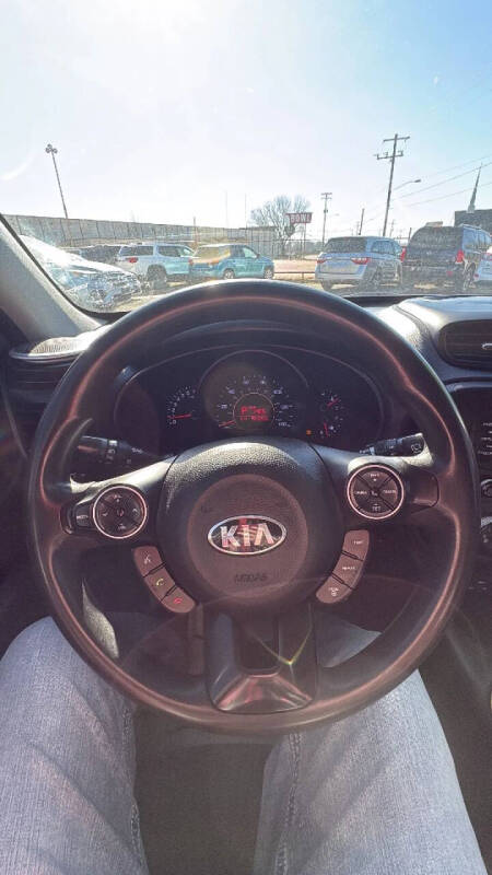 2016 Kia Soul +