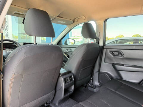 2025 Nissan Rogue S