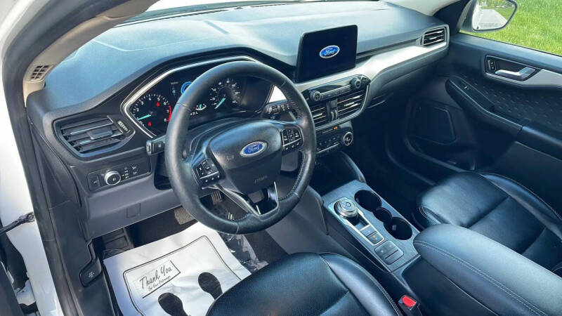 2020 Ford Escape SEL