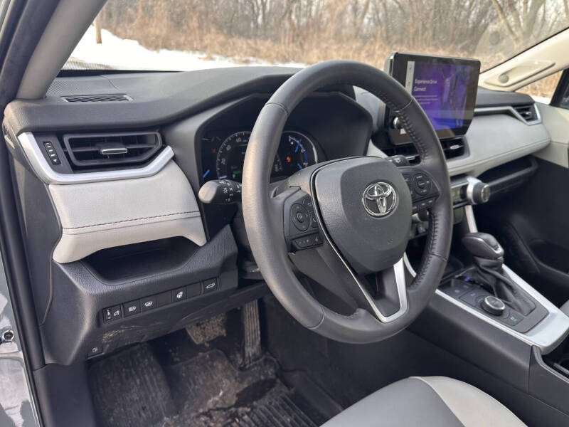 2023 Toyota RAV4 Hybrid XLE Premium
