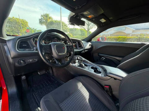 2017 Dodge Challenger SXT