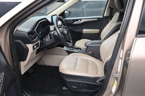 2020 Ford Escape SEL