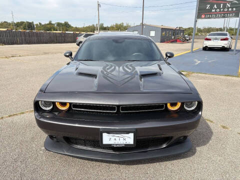 2015 Dodge Challenger SXT Plus