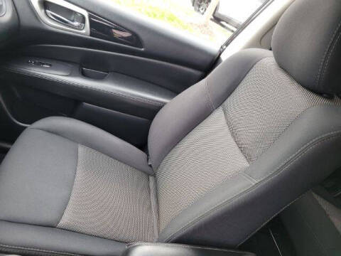 2020 Nissan Pathfinder S