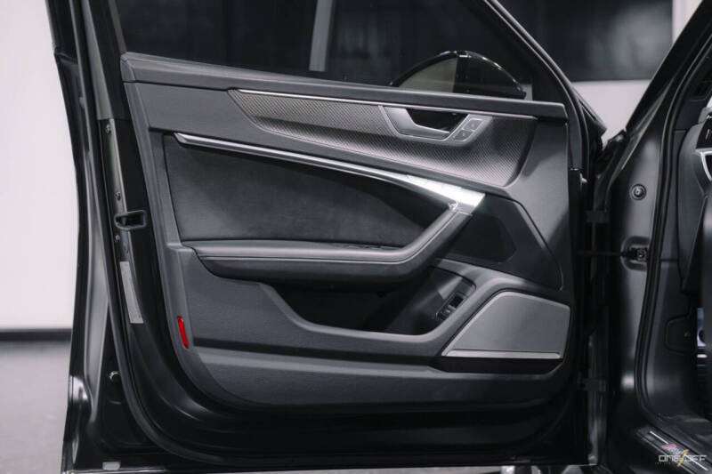 2022 Audi RS 6 Avant 4.0T quattro Avant