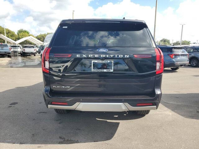 2025 Ford Expedition Platinum