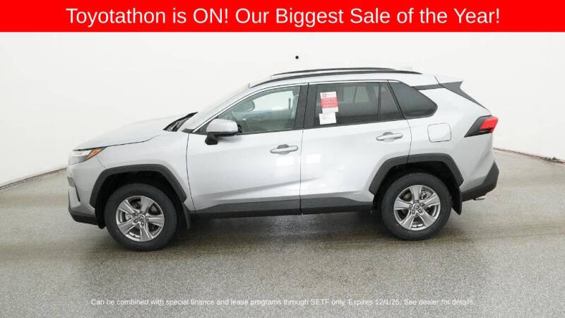 2025 Toyota RAV4 Hybrid XLE