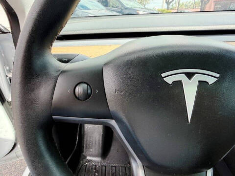 2020 Tesla Model 3 Standard Range Plus