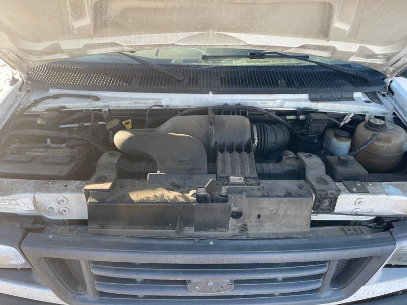 2004 Ford E-Series