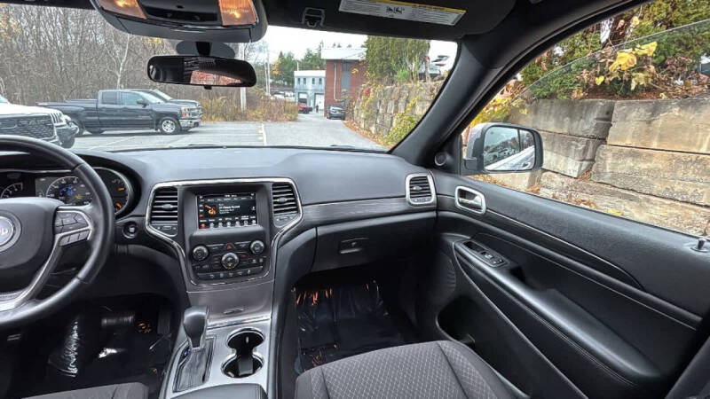 2021 Jeep Grand Cherokee Laredo E