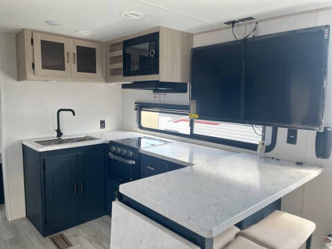 2025 Prime Time RV Avenger