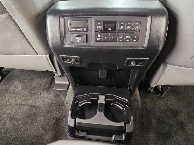 2013 Toyota Sequoia Platinum