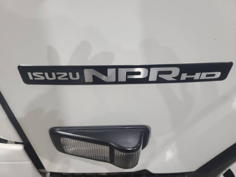2019 Isuzu NPR-HD