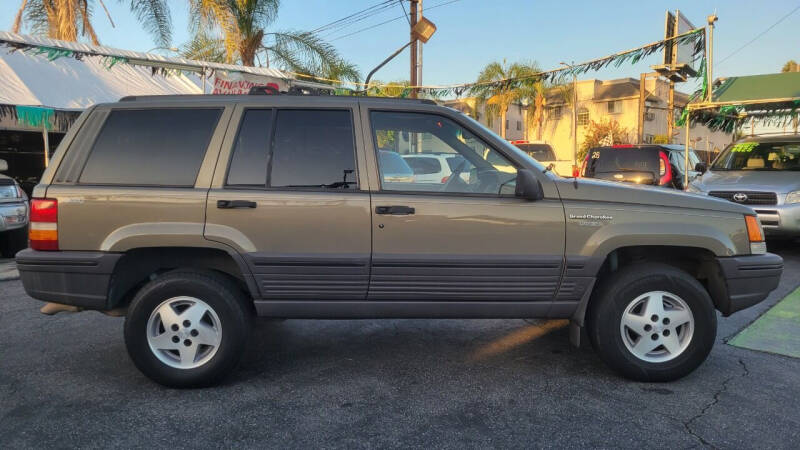 1995 Jeep Grand Cherokee for sale at Pauls Auto in Whittier CA
