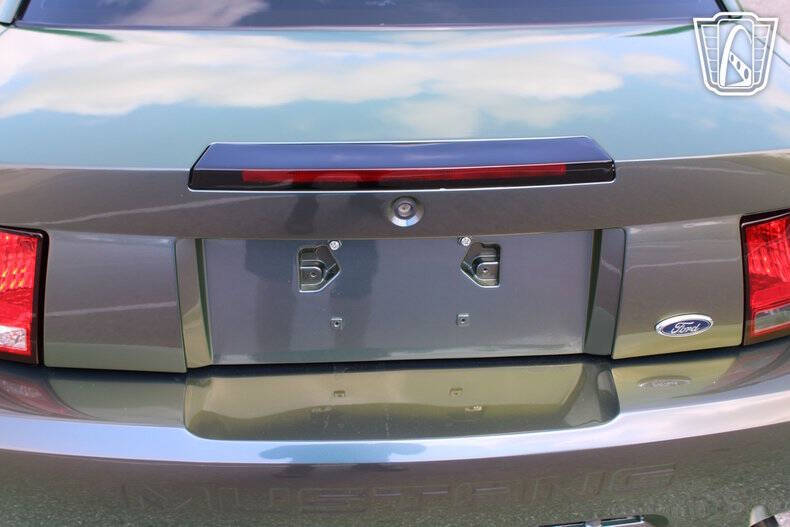 2003 Ford Mustang Mach 1 Premium