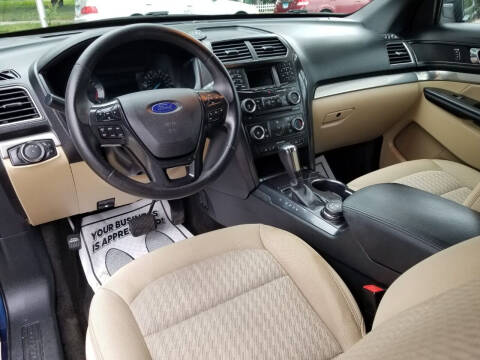 2017 Ford Explorer
