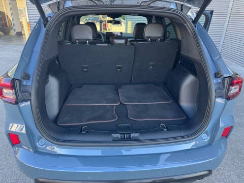 2023 Ford Escape ST-Line Select