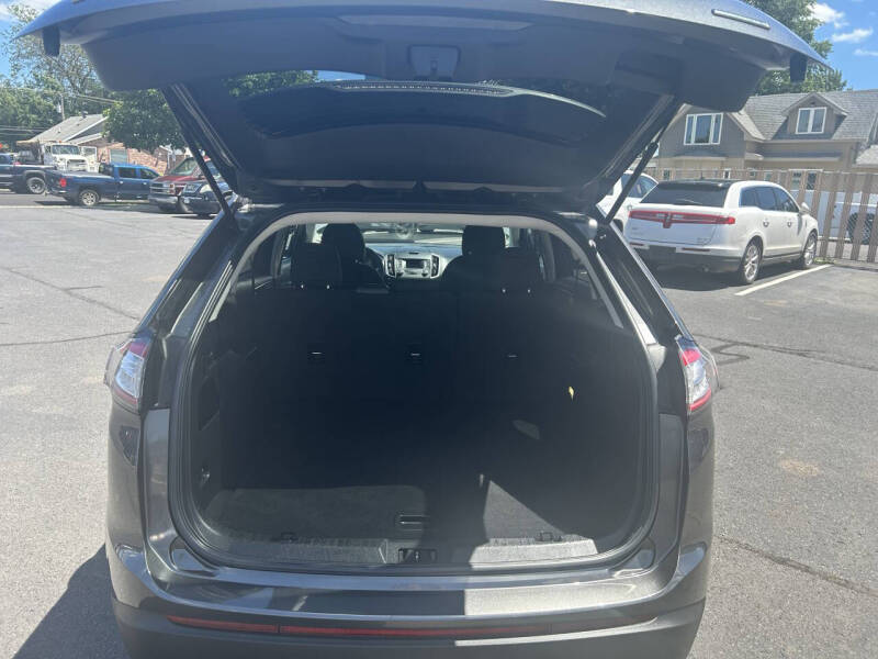 2016 Ford Edge SE