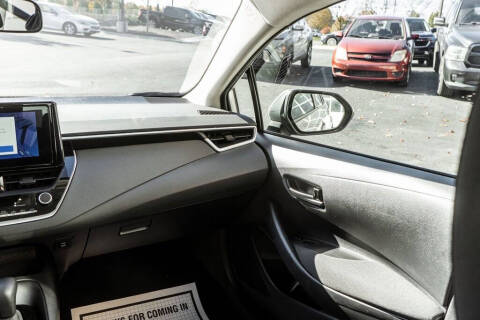 2024 Toyota Corolla LE