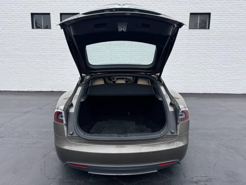 2015 Tesla Model S 85D