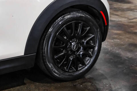 2017 MINI Hardtop 2 Door Cooper