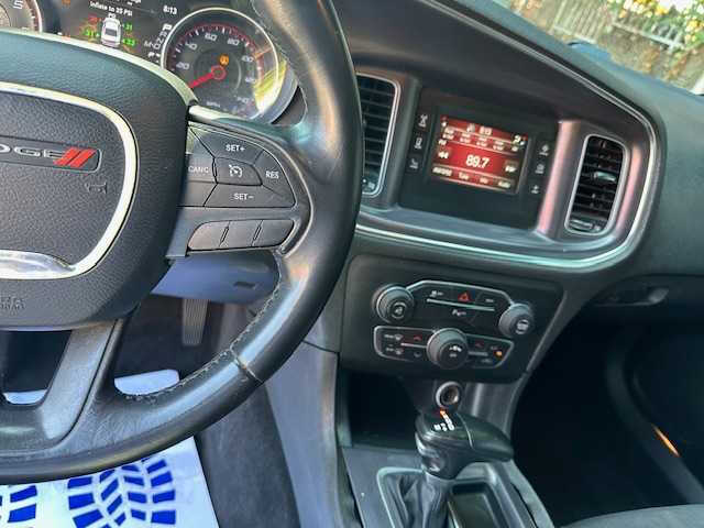 2015 Dodge Charger SE