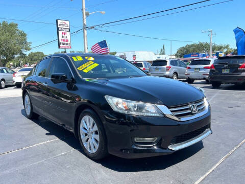 2013 Honda Accord for sale at AUTOFAIR LLC in West Melbourne FL