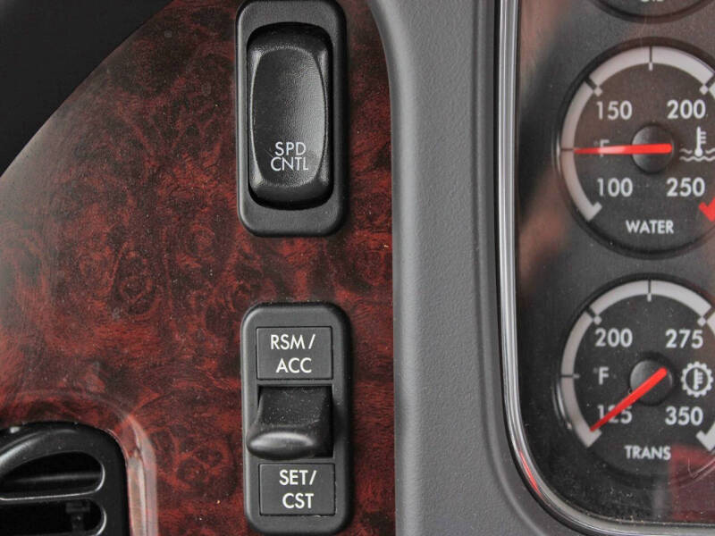 2021 Freightliner M2 106