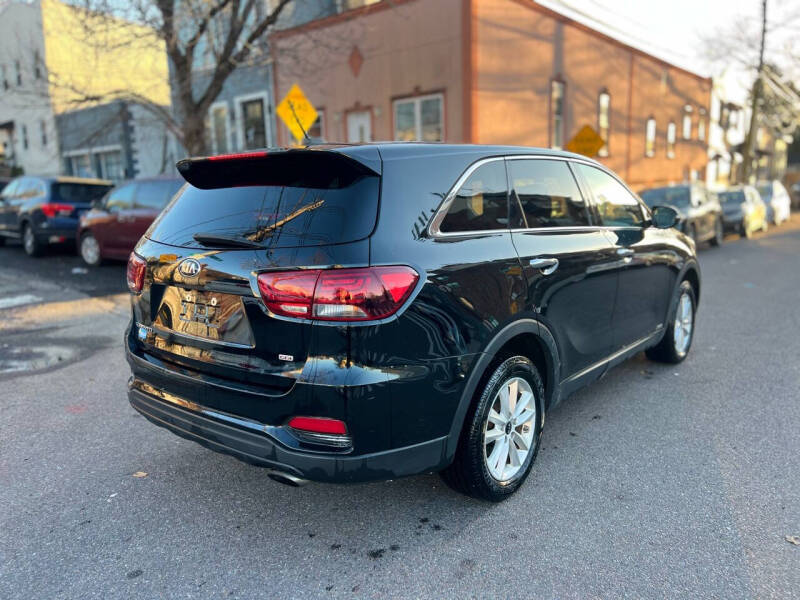 2019 Kia Sorento LX photo 7