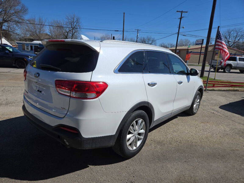 2016 Kia Sorento LX V6