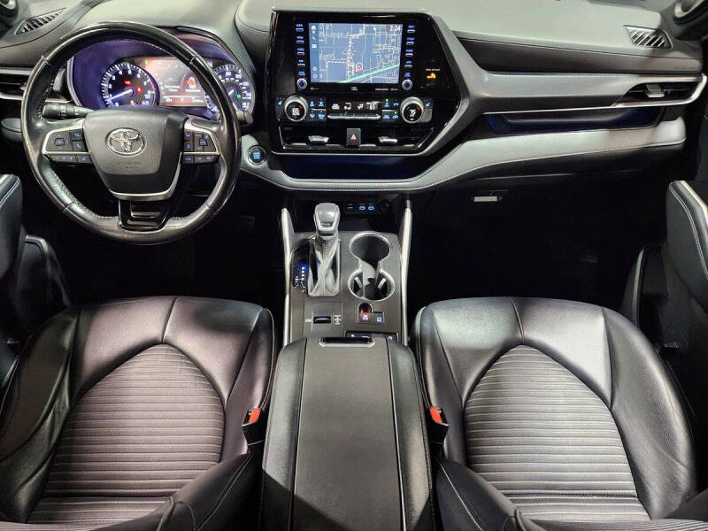 2022 Toyota Highlander XSE