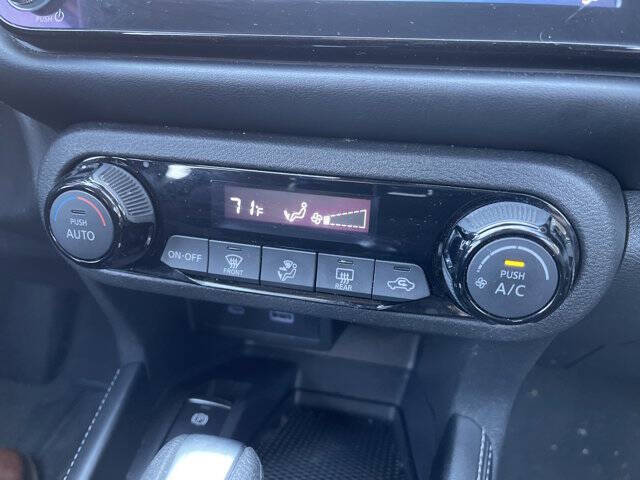 2024 Nissan Kicks SR