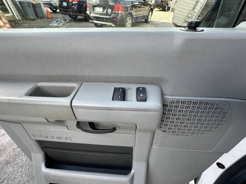 2014 Ford E-Series E-150