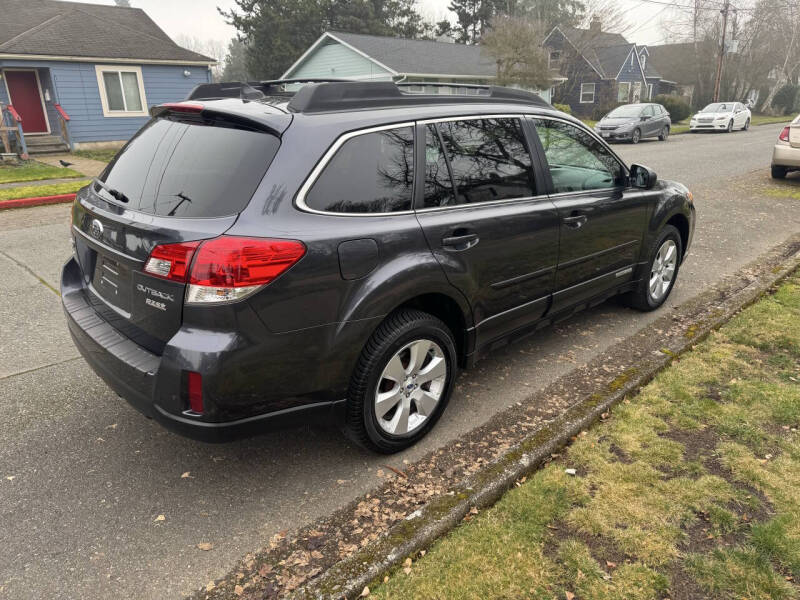 2011 Subaru Outback 2.5i Limited